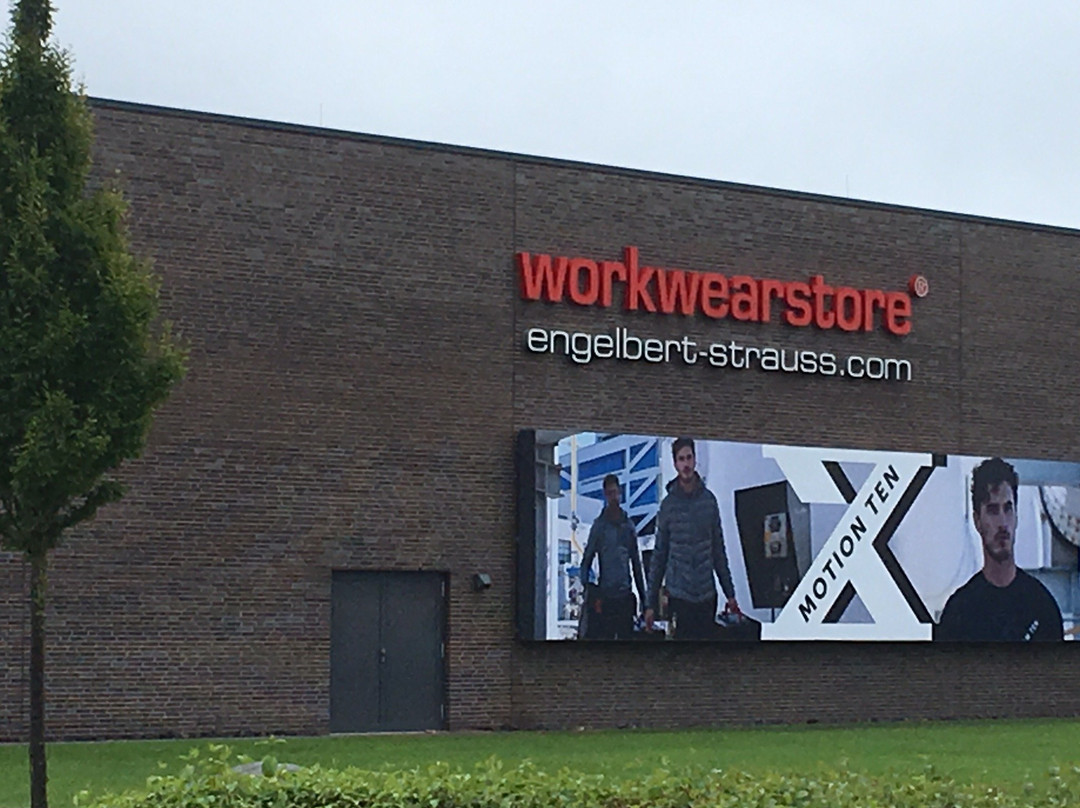 STRAUSS WORKWEARSTORE Bergkirchen景点图片