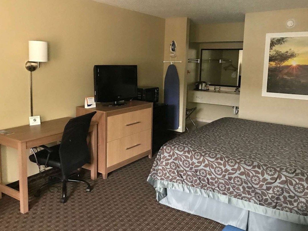 Days Inn by Wyndham Lexington主图