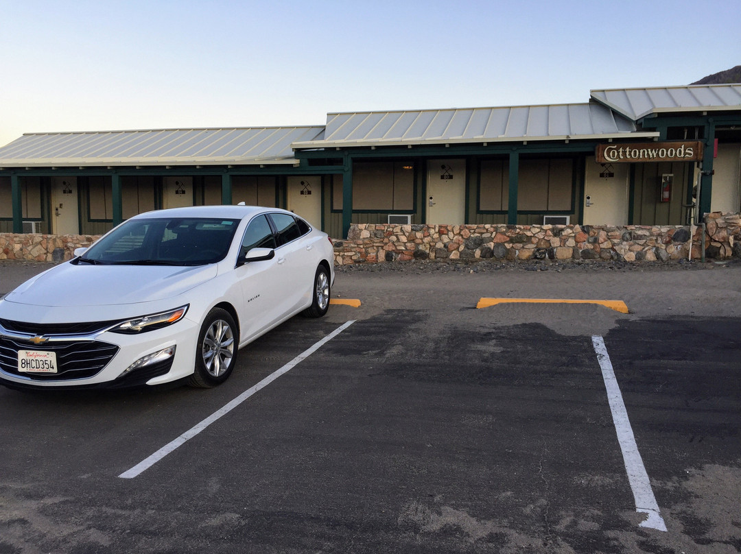 大威尔斯村酒店主图