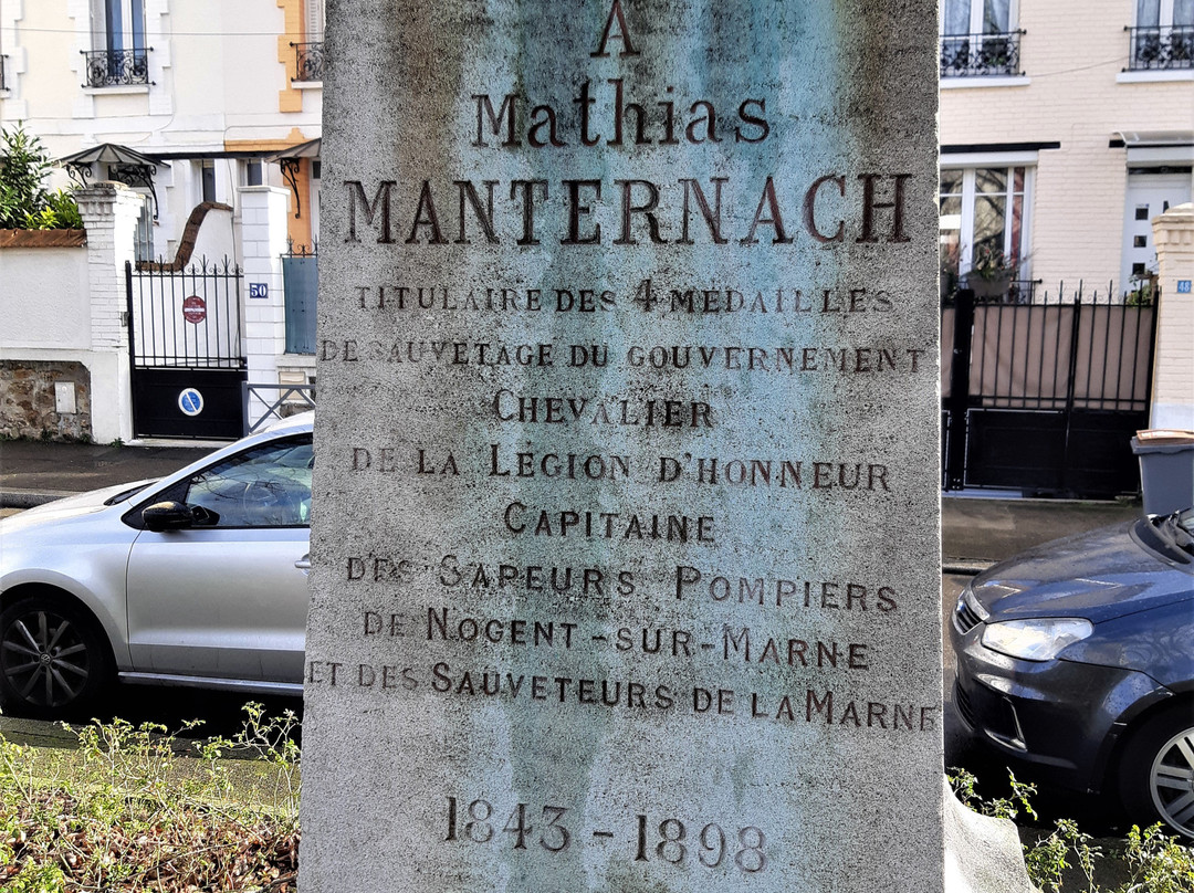 Monument a Mathias Manternach景点图片