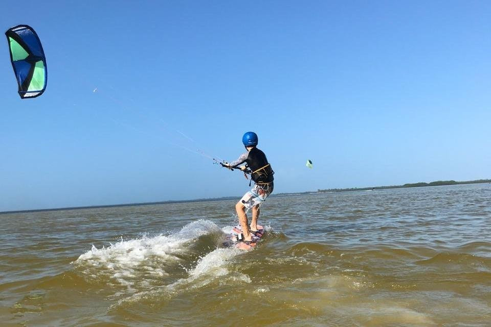 Kaan'Kun Kiteboarding-Isla Blanca必去景点
