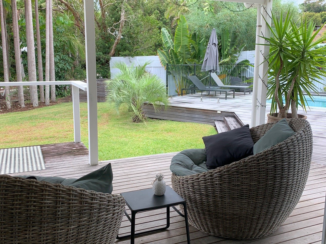 拜伦泉酒店主图