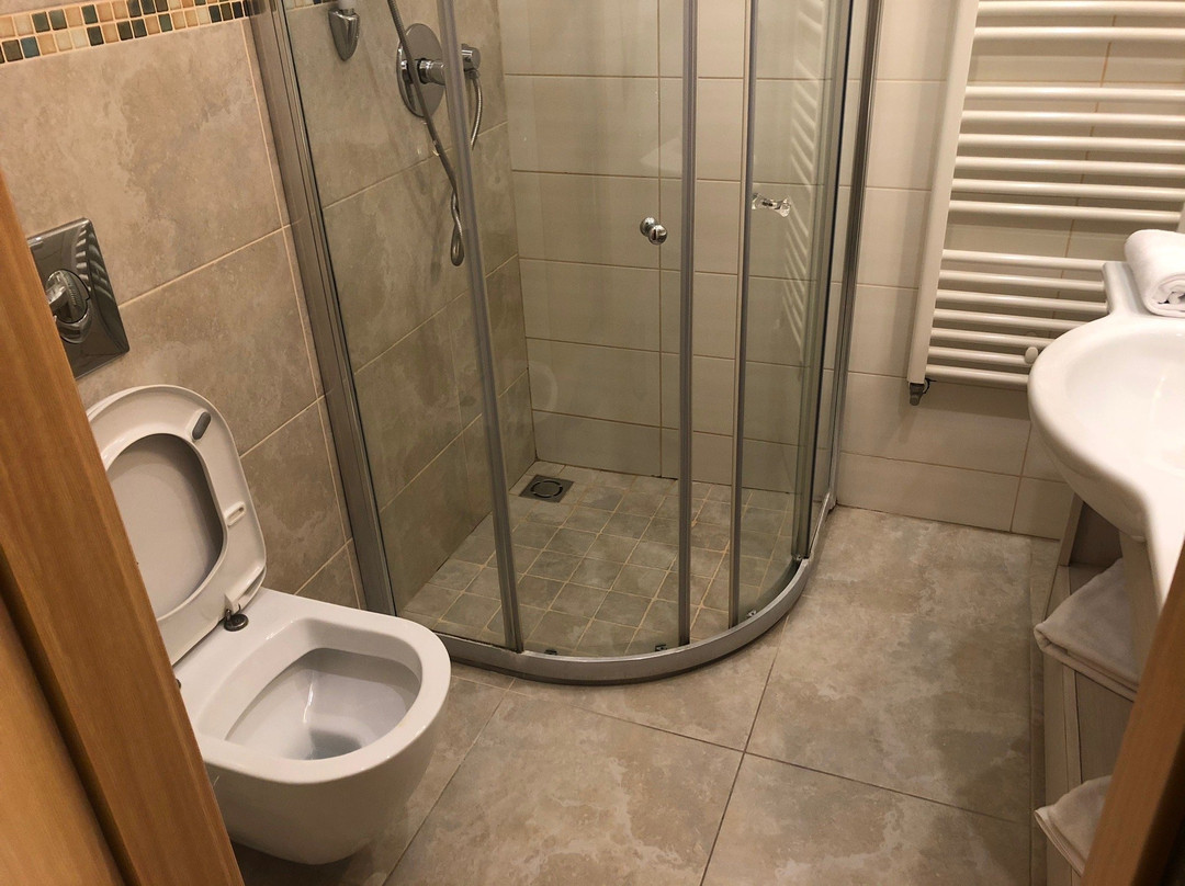 City Hotel Miskolc主图