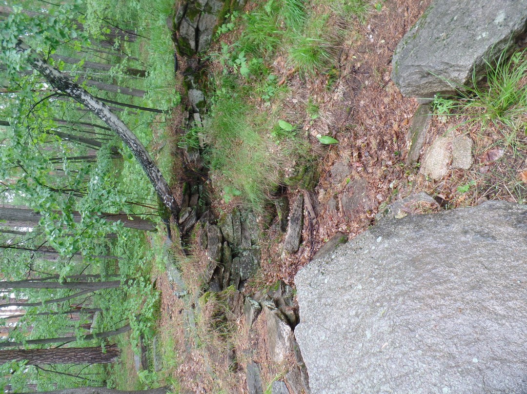Megaliths of Vera Island-Miass必去景点