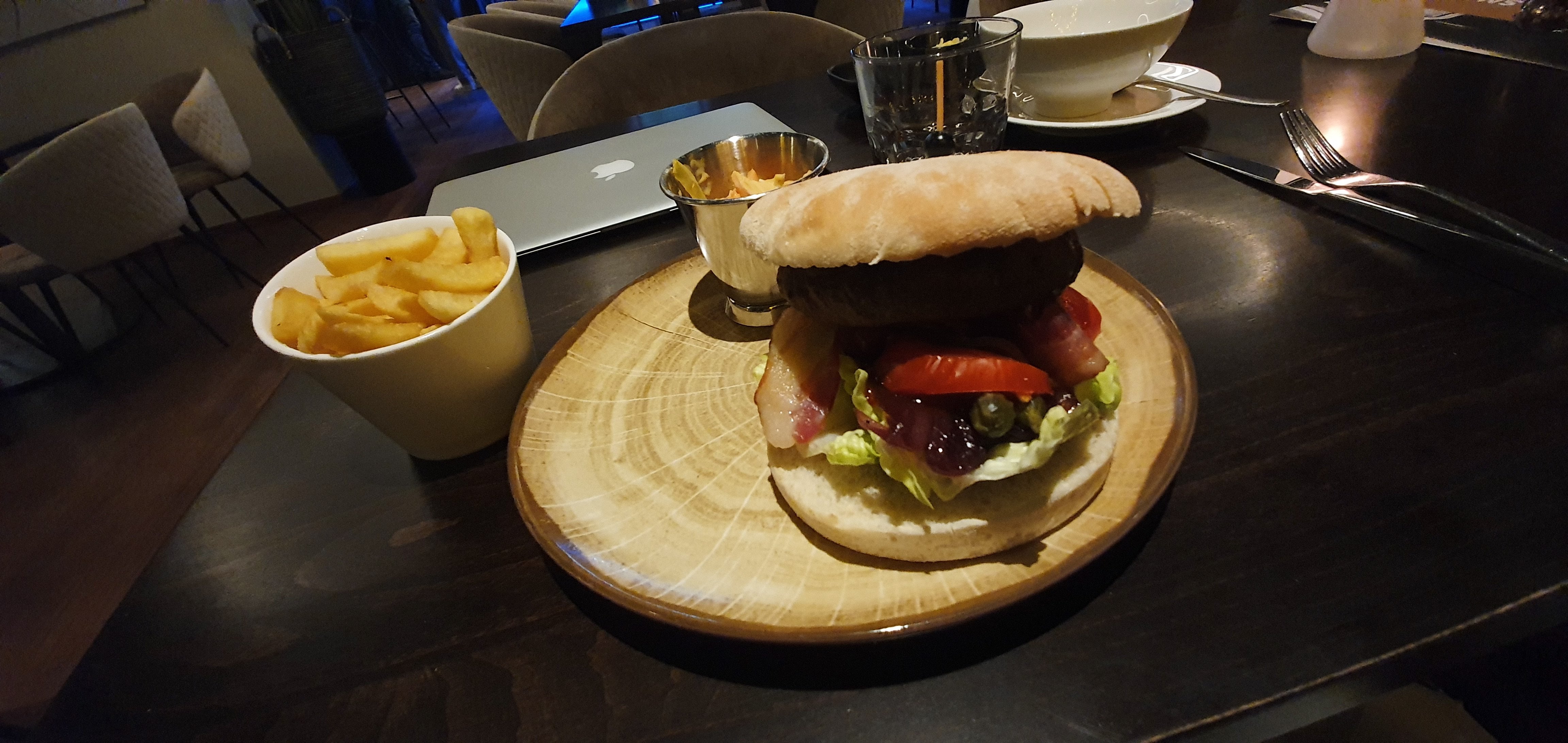 Van der Valk Hotel ARA-餐饮