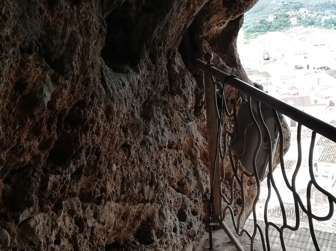 Cueva de las Columnas景点图片