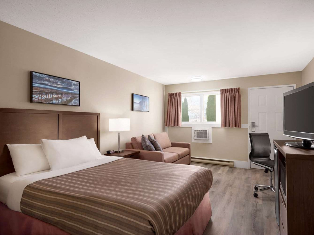 Travelodge by Wyndham Salmon Arm主图