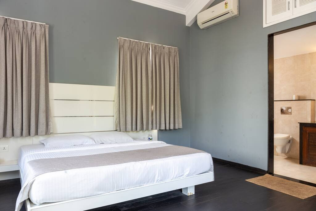 Mansions by Pinto Rosario主图