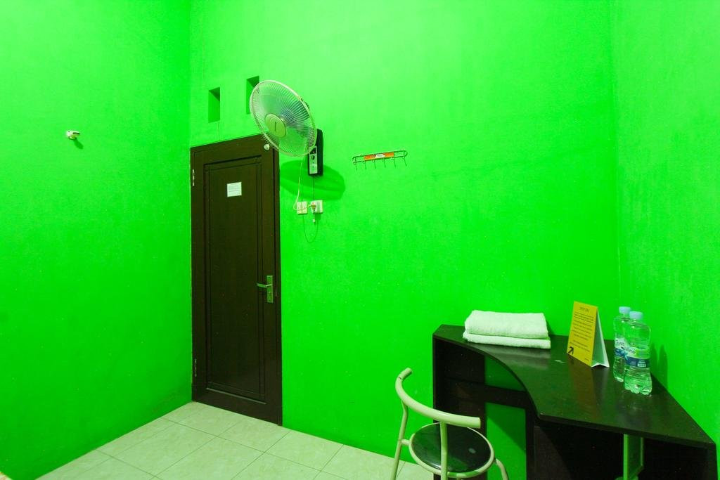 SPOT ON 1931 Kampung Osing Inn主图