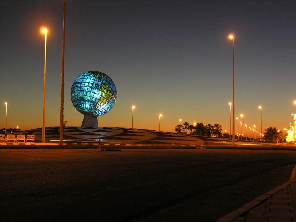 Globe Roundabout-吉达必去景点