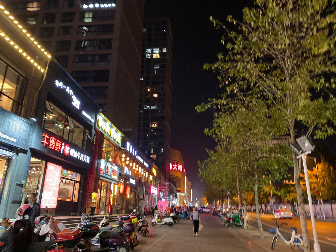 万廷大酒店主图