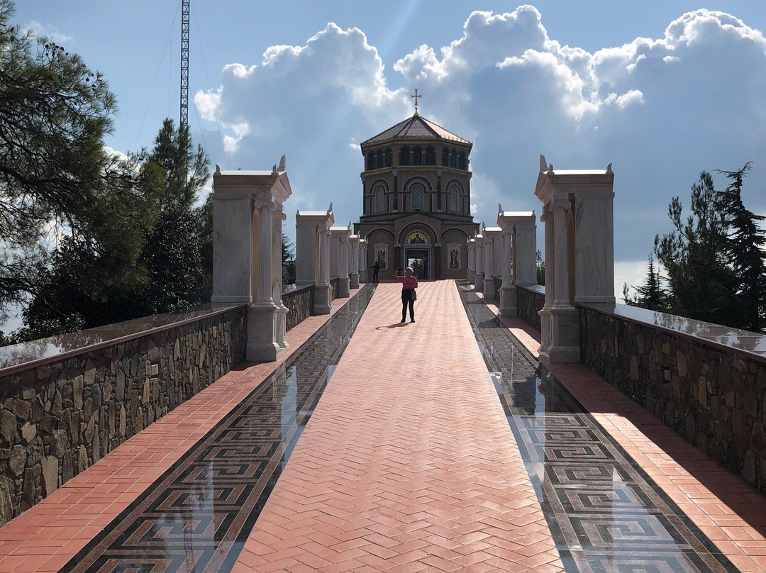 Monument to The First President of Cyprus Archbishop Makarios III-尼科西亚必去景点