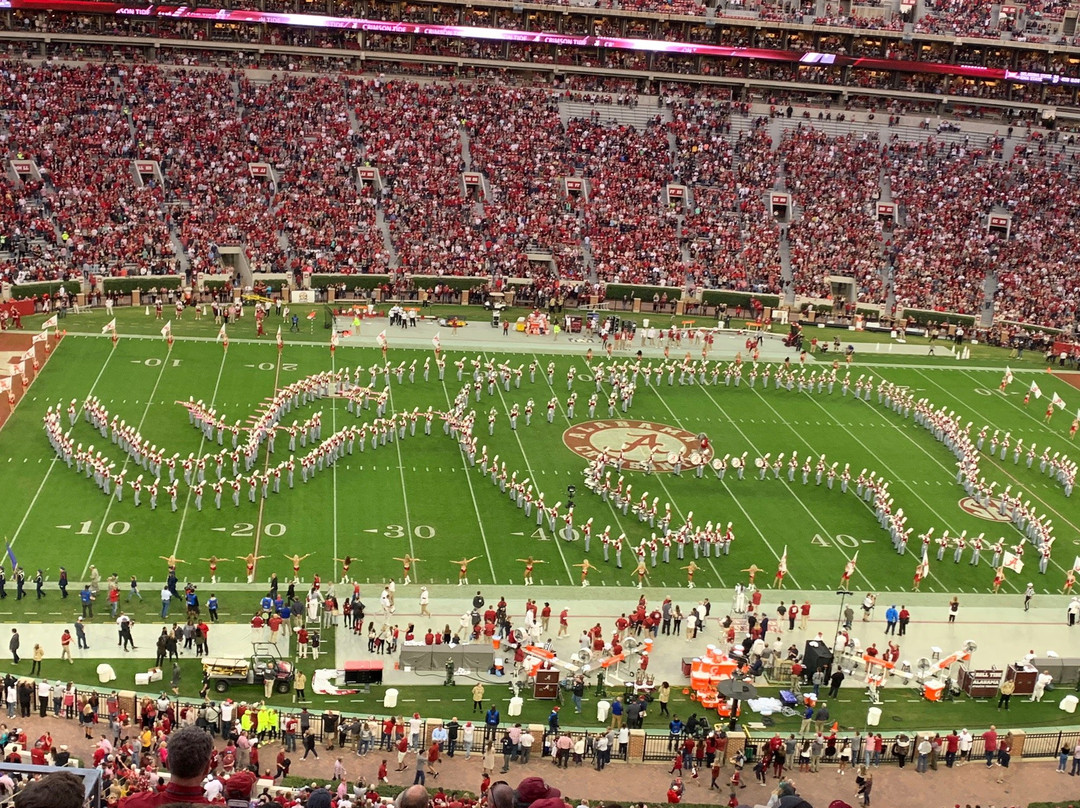 Bryant-denny Stadium-塔斯卡卢萨县必去景点