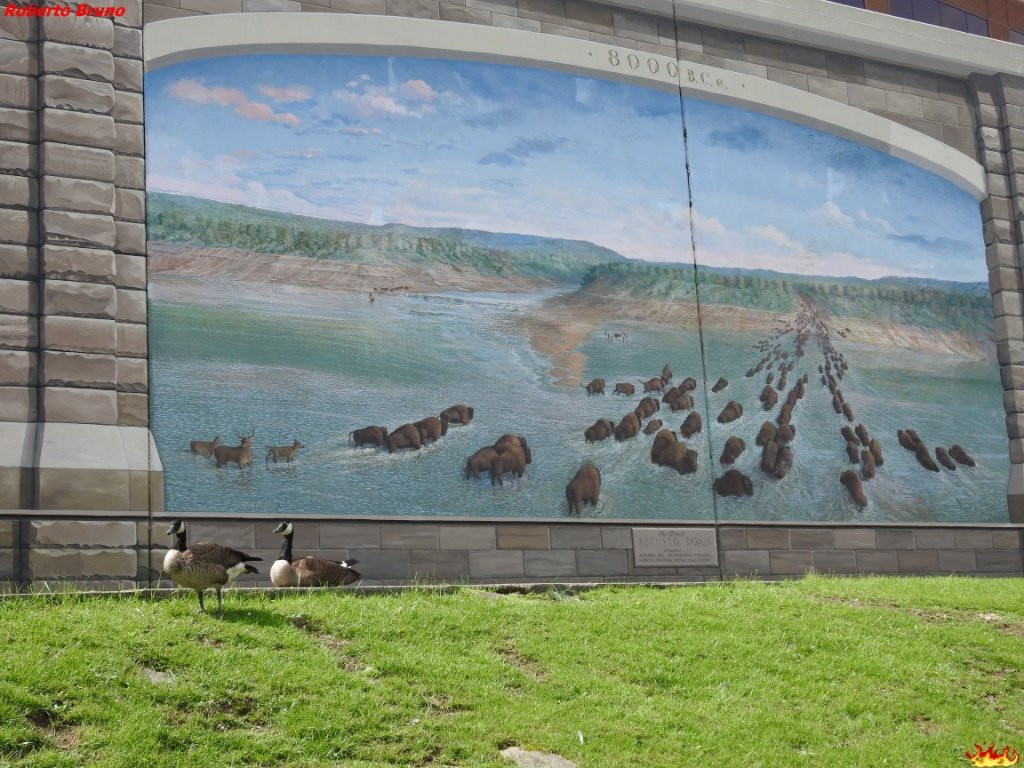 Roebling Murals on the Floodwalls of Covington, KY-卡温顿必去景点