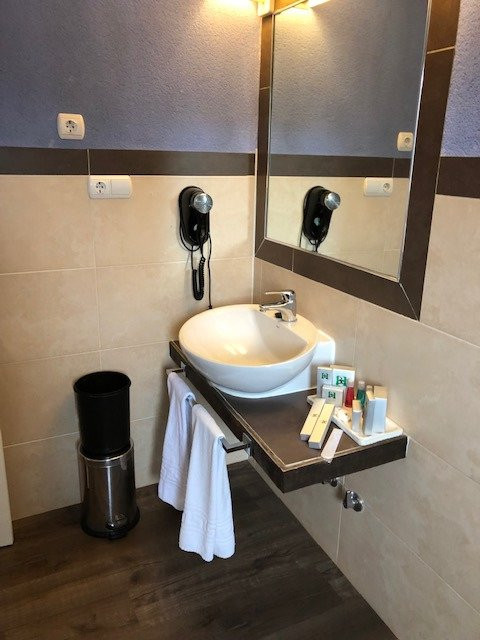 希拉尔多修道院酒店主图