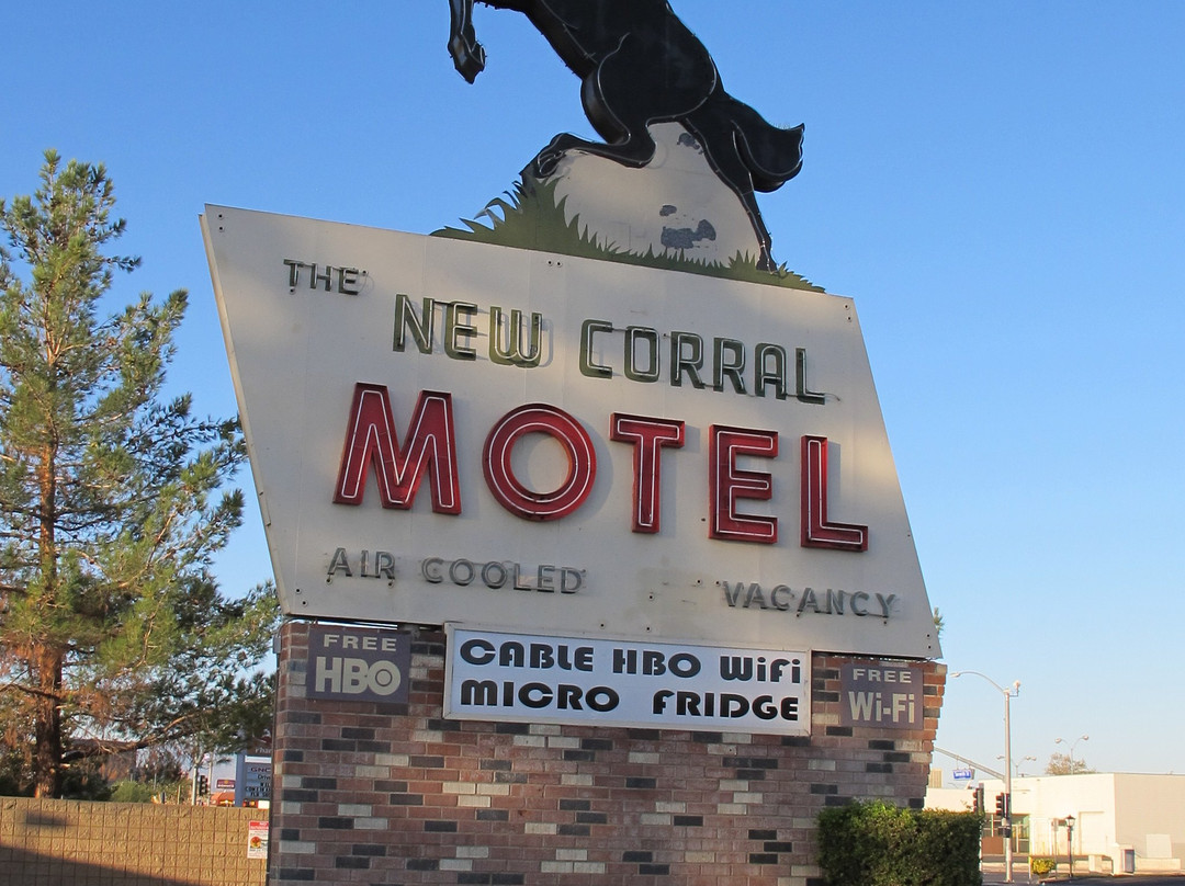 New Corral Motel主图