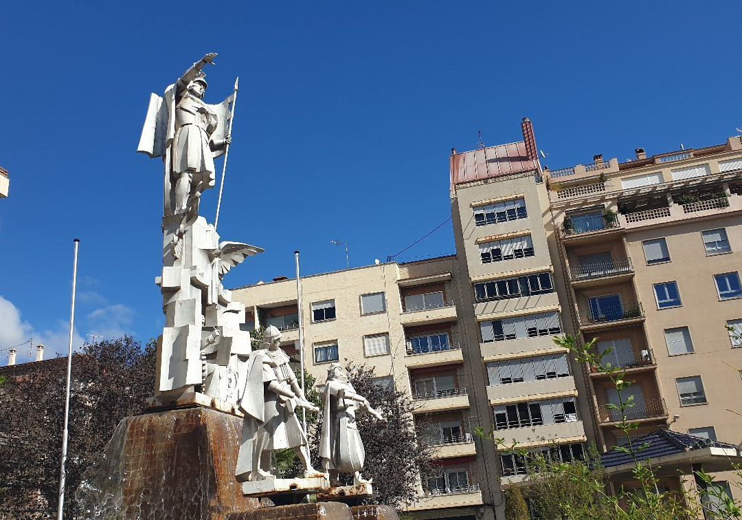 Monument a Sant Jordi景点图片