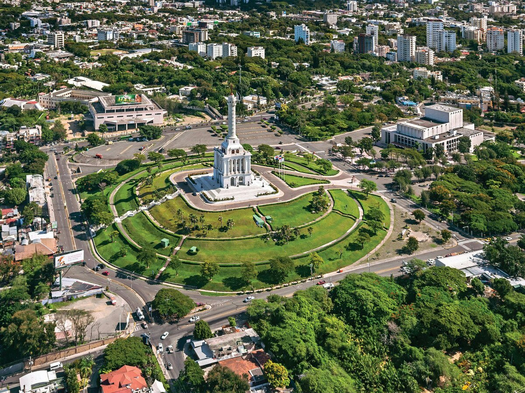 Monumento a los Heroes de la Restauracion景点图片