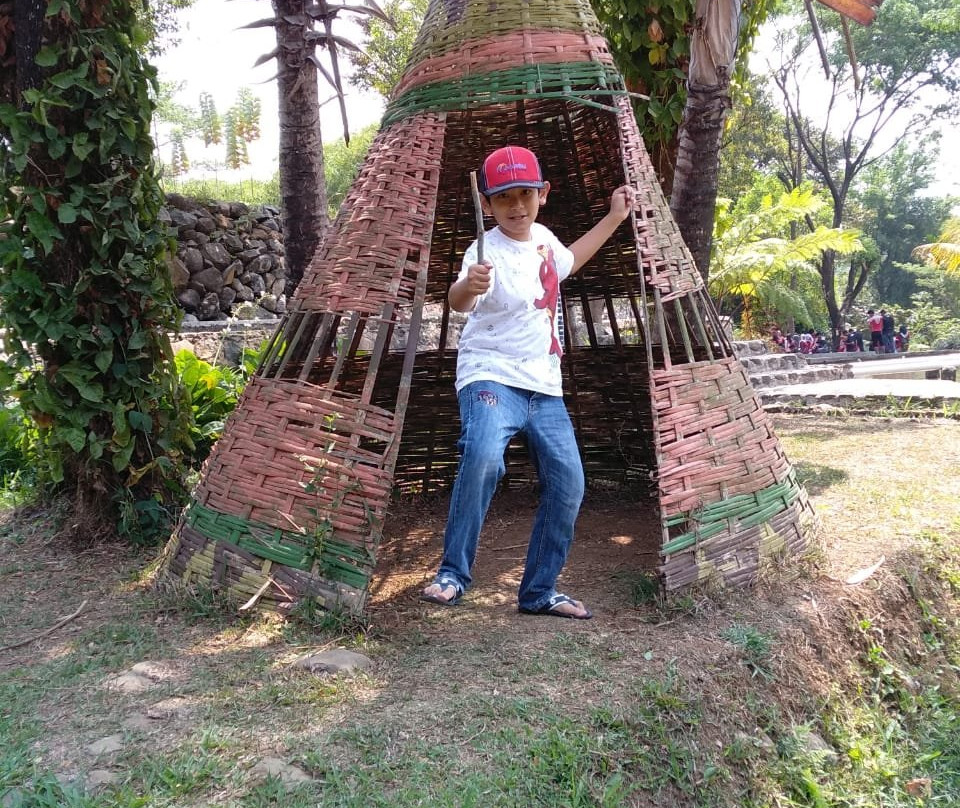 Cibalung Happy Land景点图片