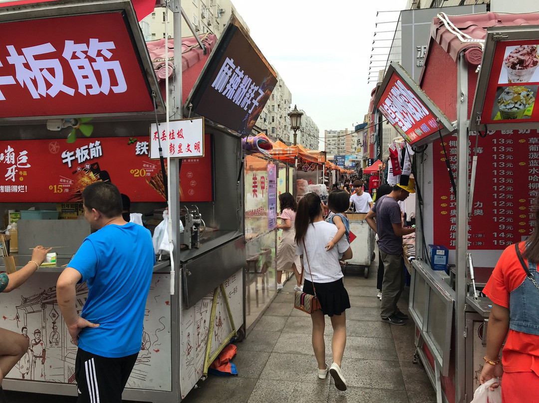 青岛台东商业步行街景点图片
