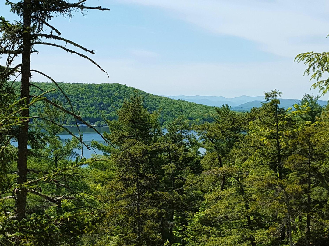 Ripton旅游景点-Branbury State Park