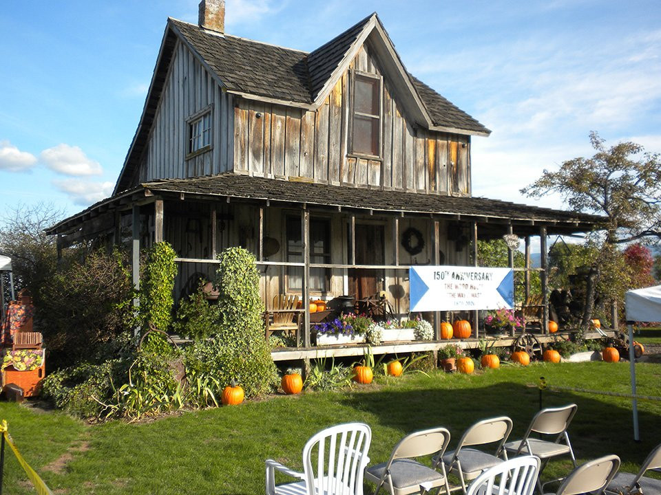 The Wood House-Eagle Point必去景点