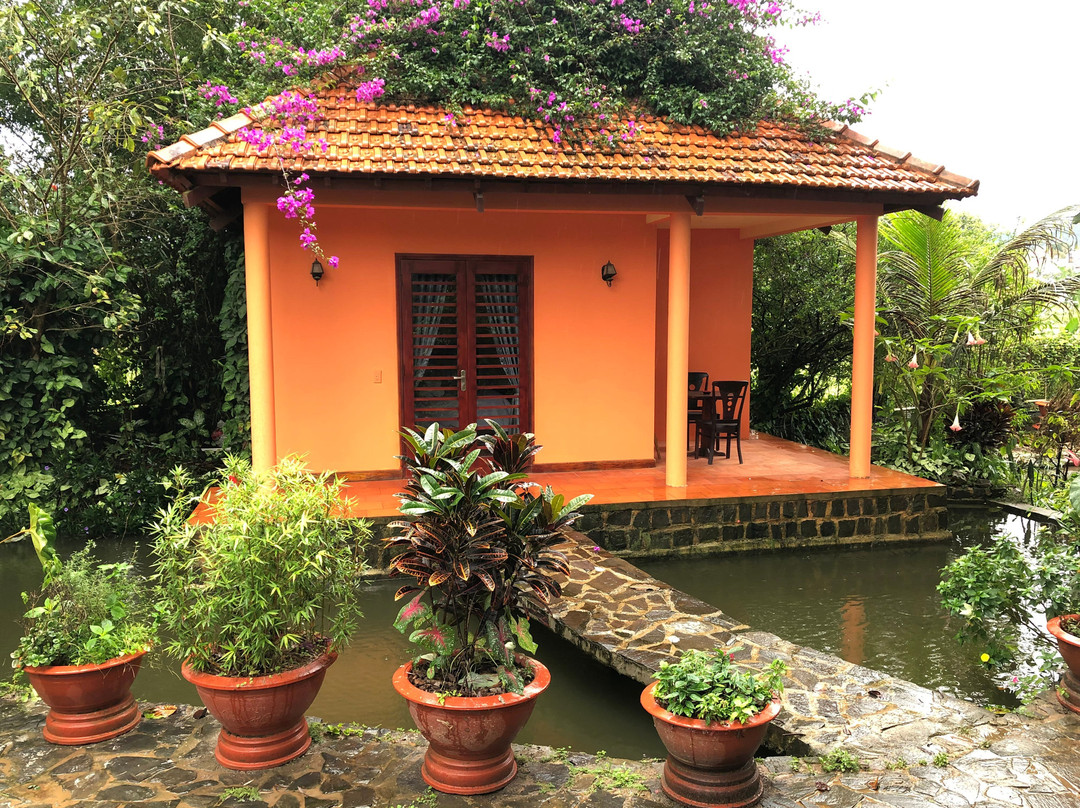 Ivory Falls Villa主图