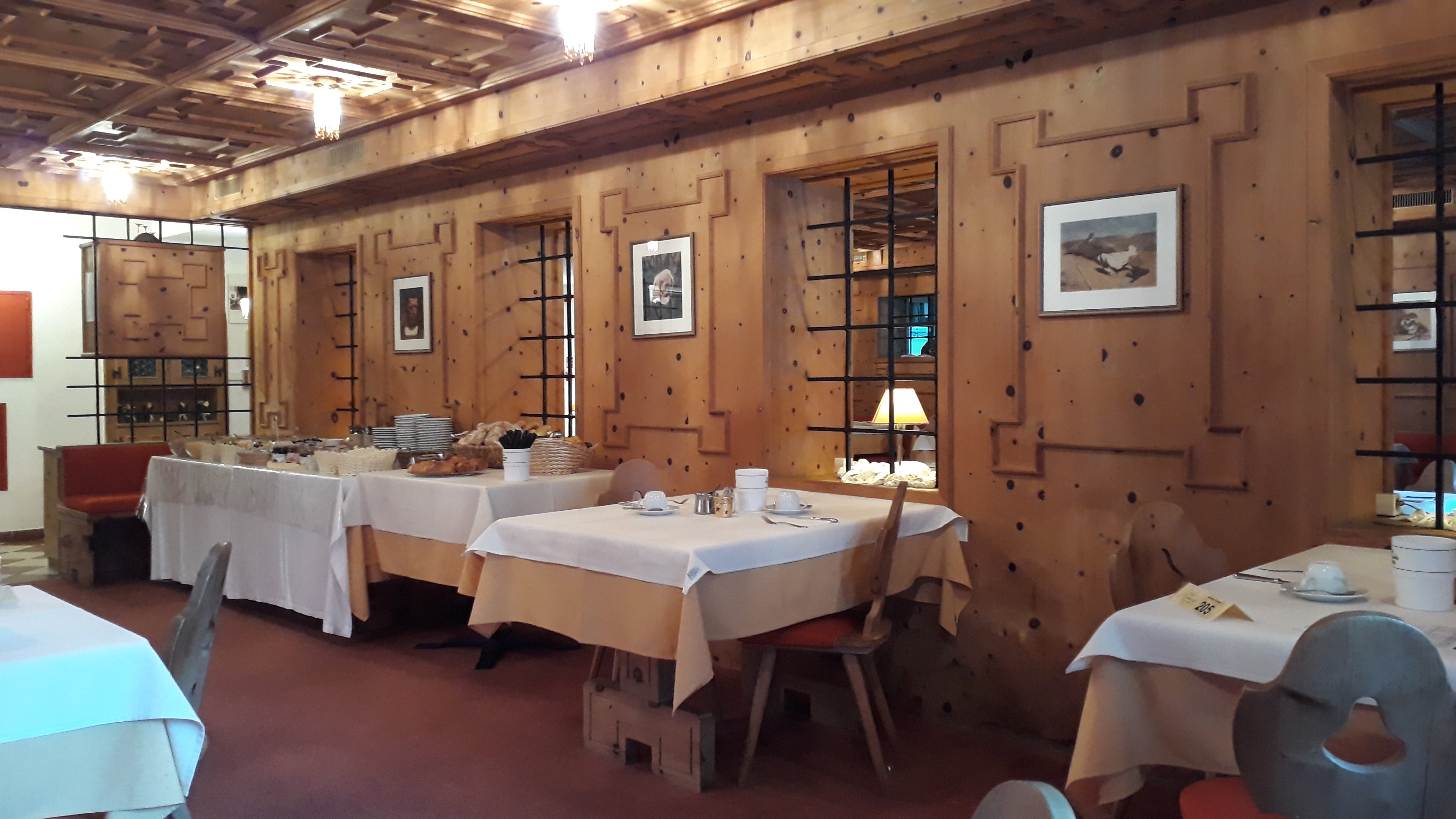 雷斯科奈罗夫酒店-餐饮