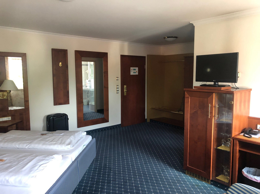 芒果伯杰酒店主图