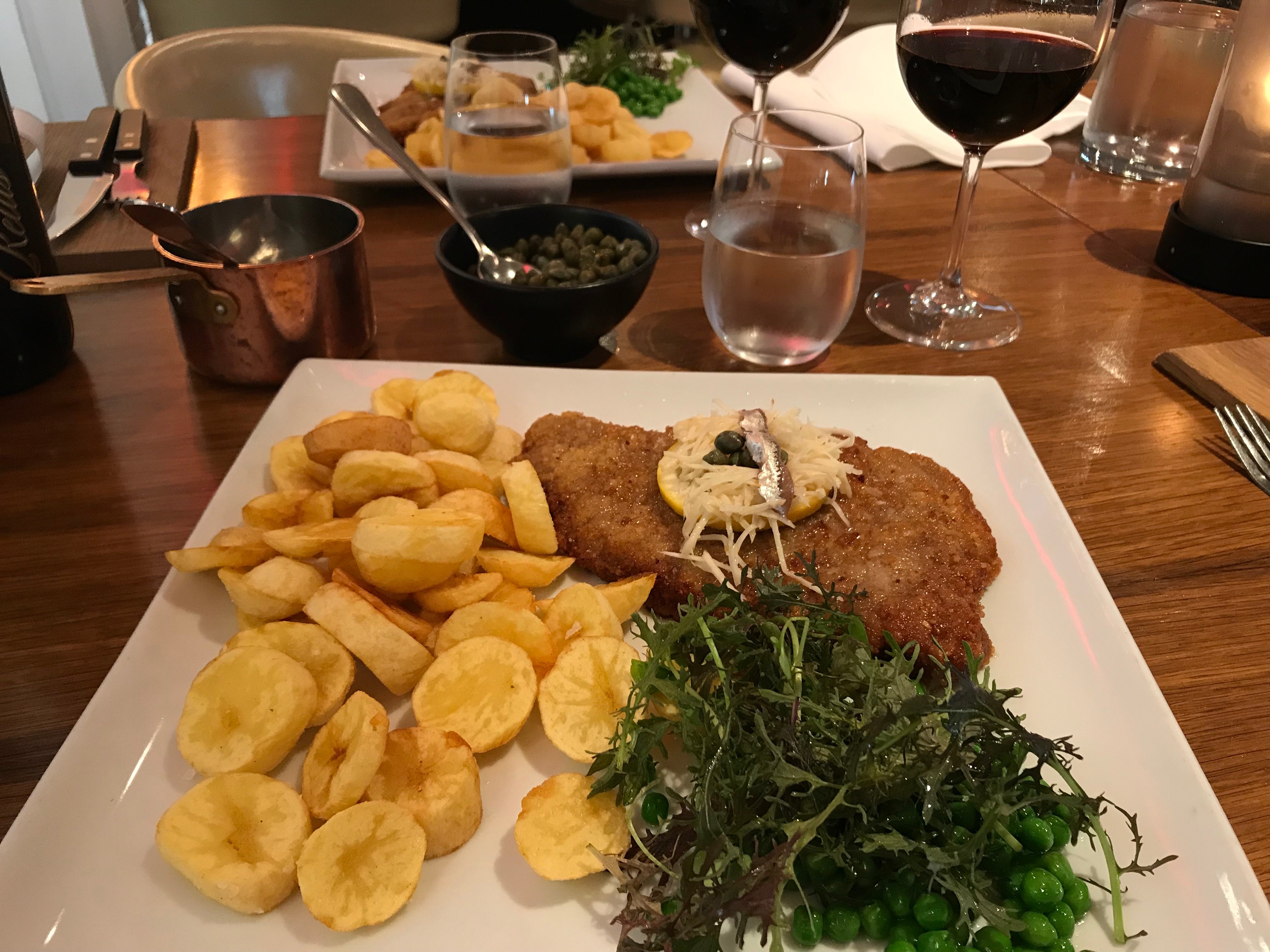 思凡恩比隆酒店-餐饮