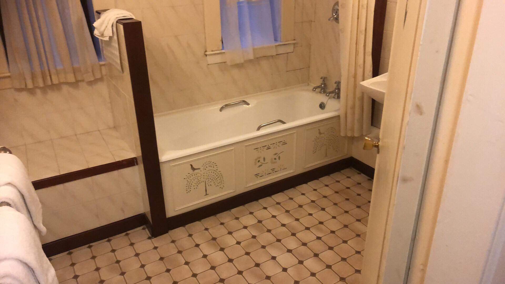 Lochalsh Hotel-浴室