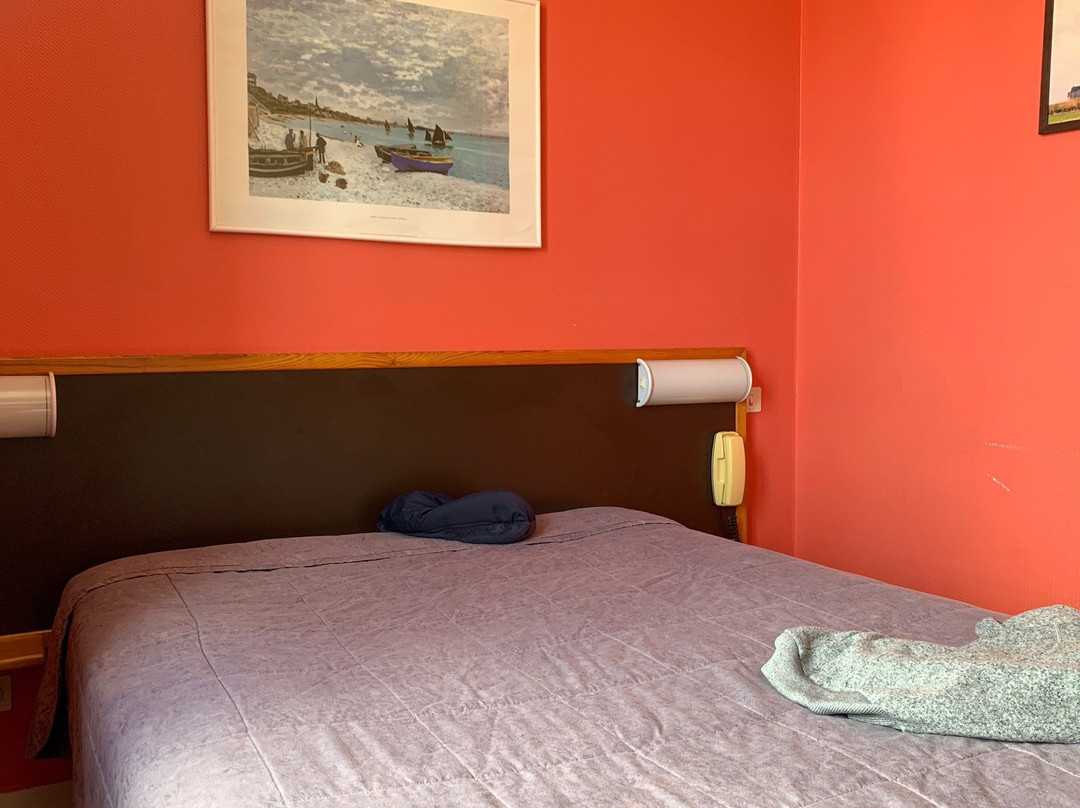 布雷特旅游酒店主图