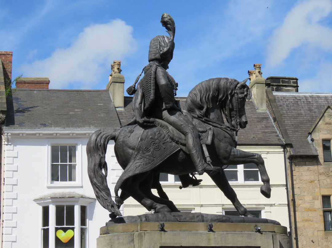 Marquess of Londonderry's Statue-达勒姆必去景点