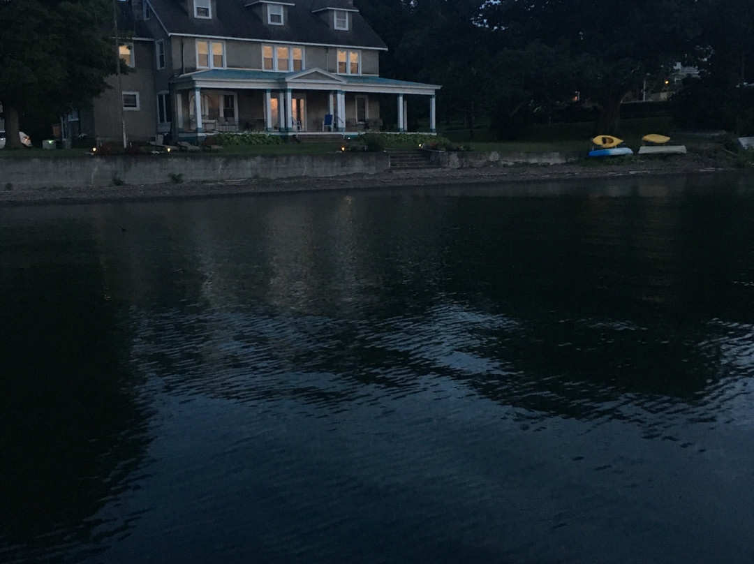 Driftwood Inn Bed and Breakfast主图