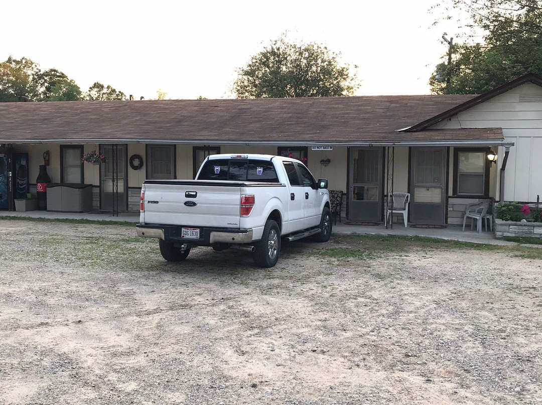 Great Escape Motor Lodge