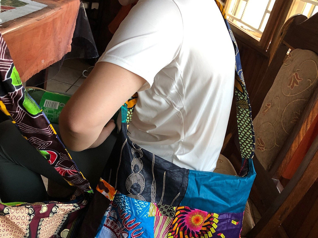 Sunday Crafts Market-卢萨卡必去景点