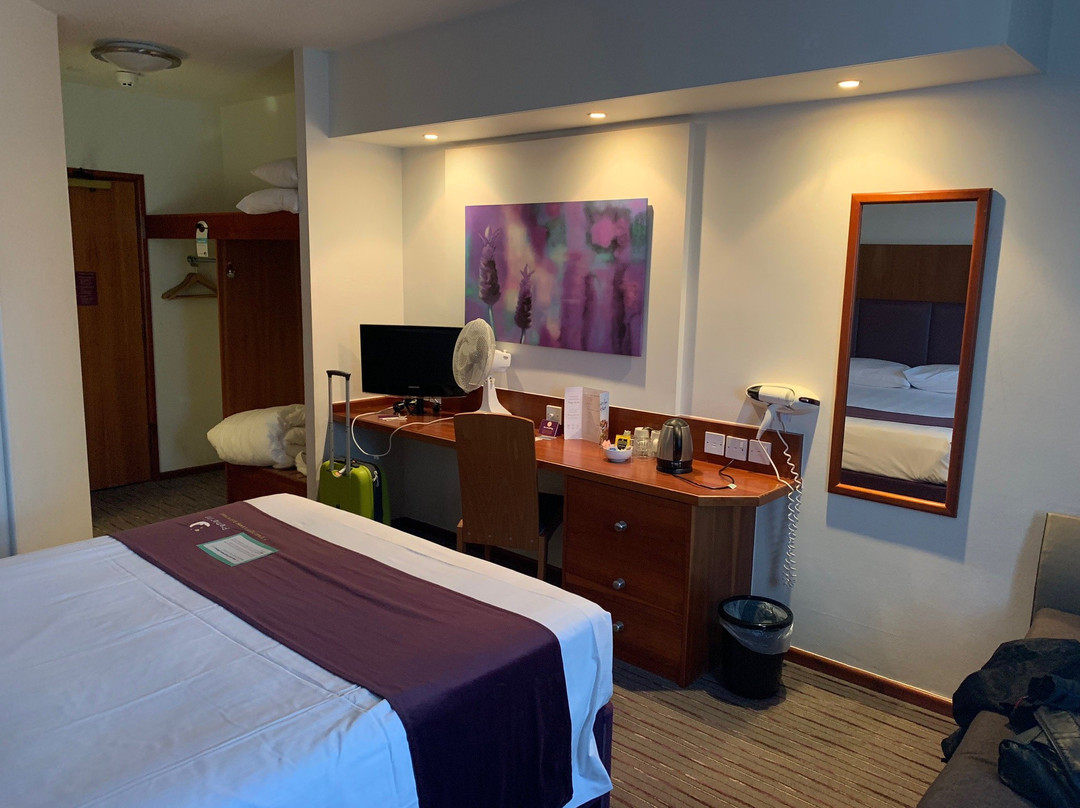 Premier Inn Gloucester (Twigworth) Hotel主图