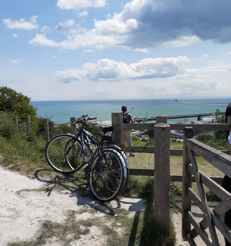 Hut 55 Bike Hire景点图片