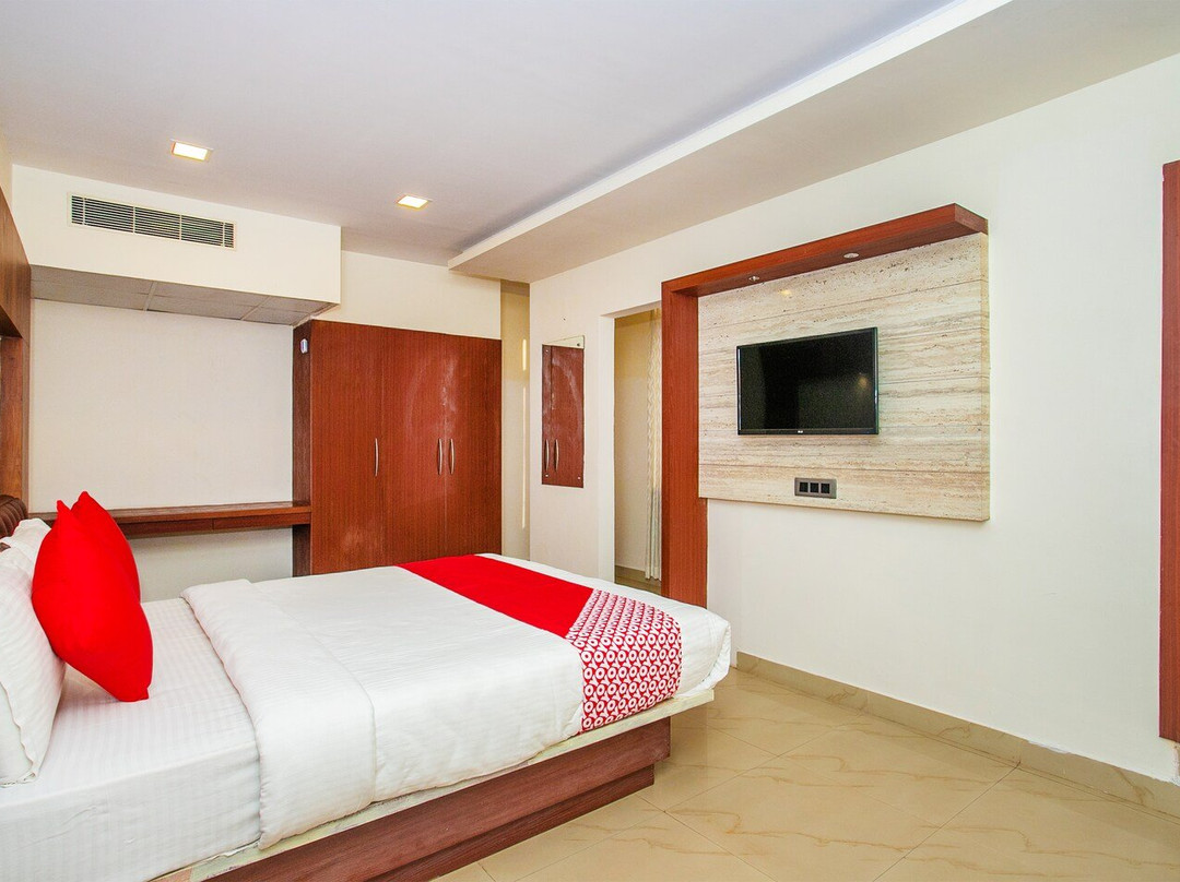 OYO 17102 Hotel Azure Park主图