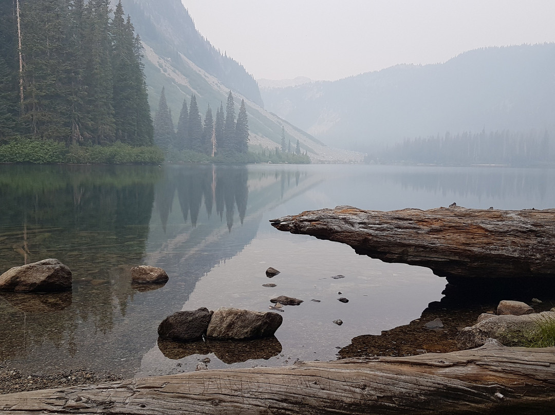 Falls Lake-Yale必去景点