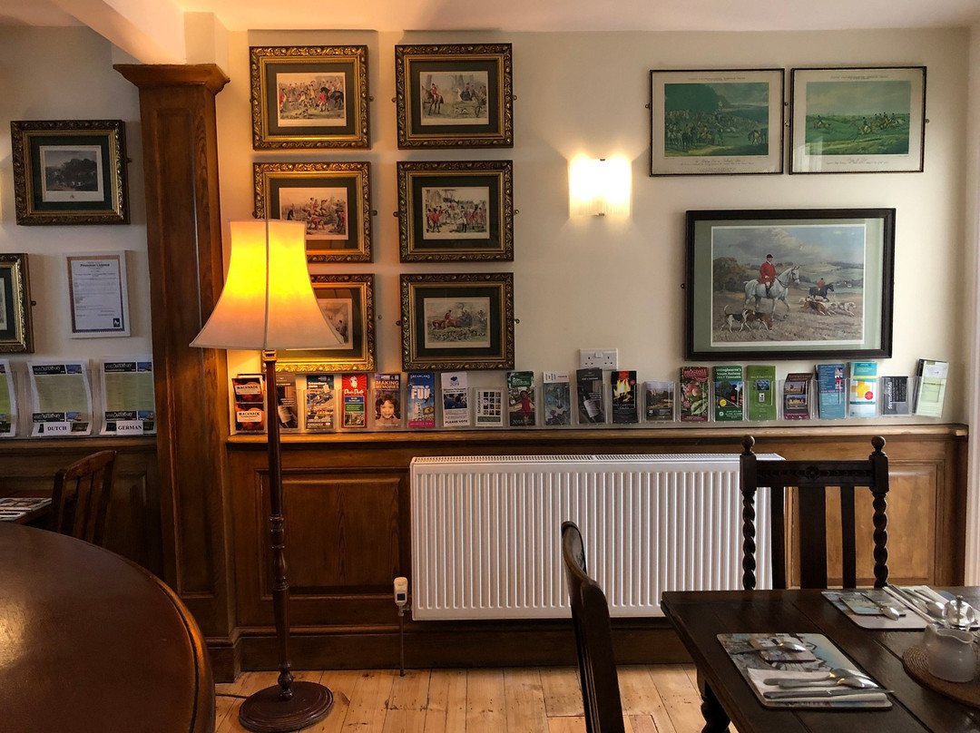 The Black Horse Inn主图