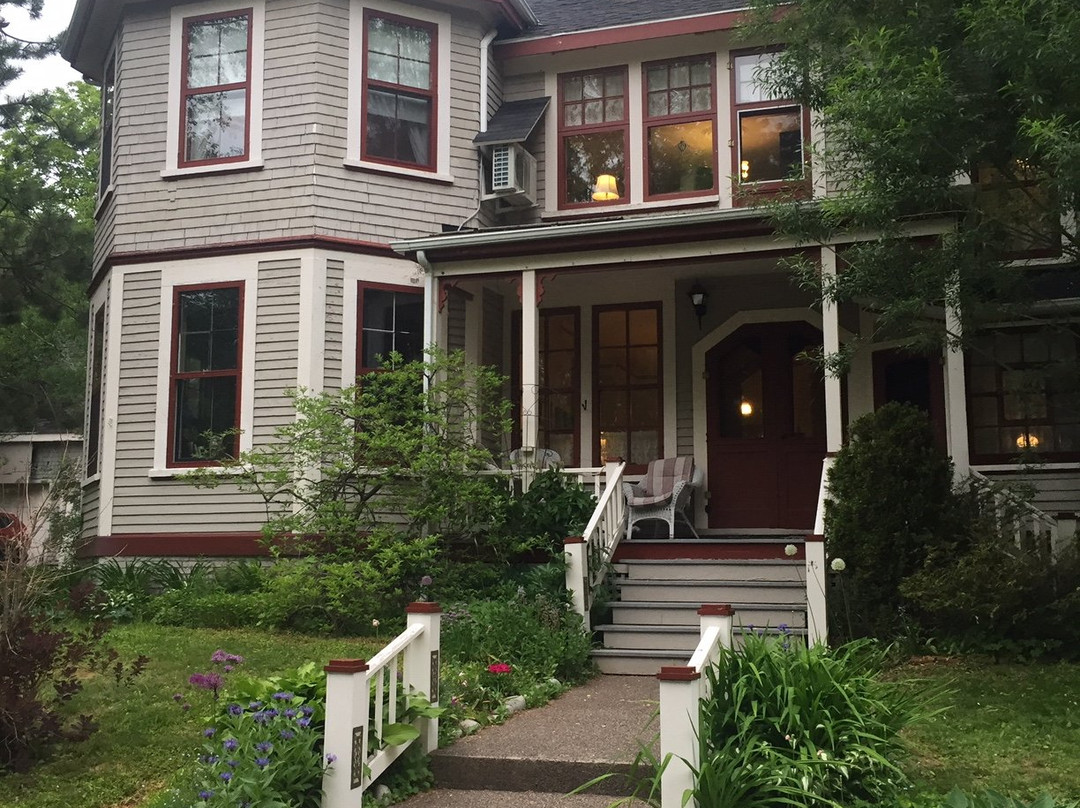 Elmwood Heritage Inn主图