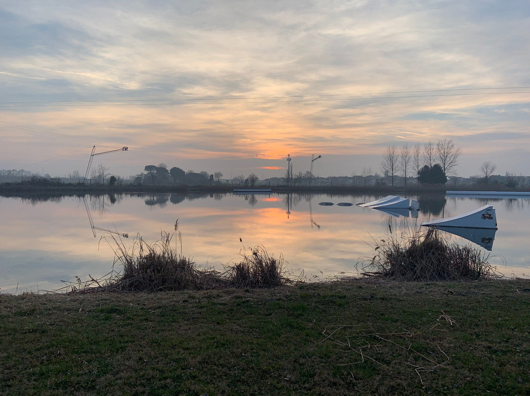 Starwake Cable Park-拉韦纳必去景点