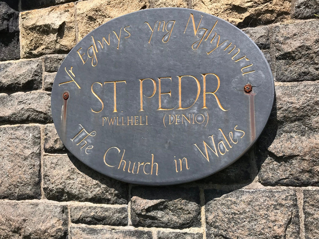 St. Peter's Church & Shrine of Our Lady of Pen Llyn景点图片
