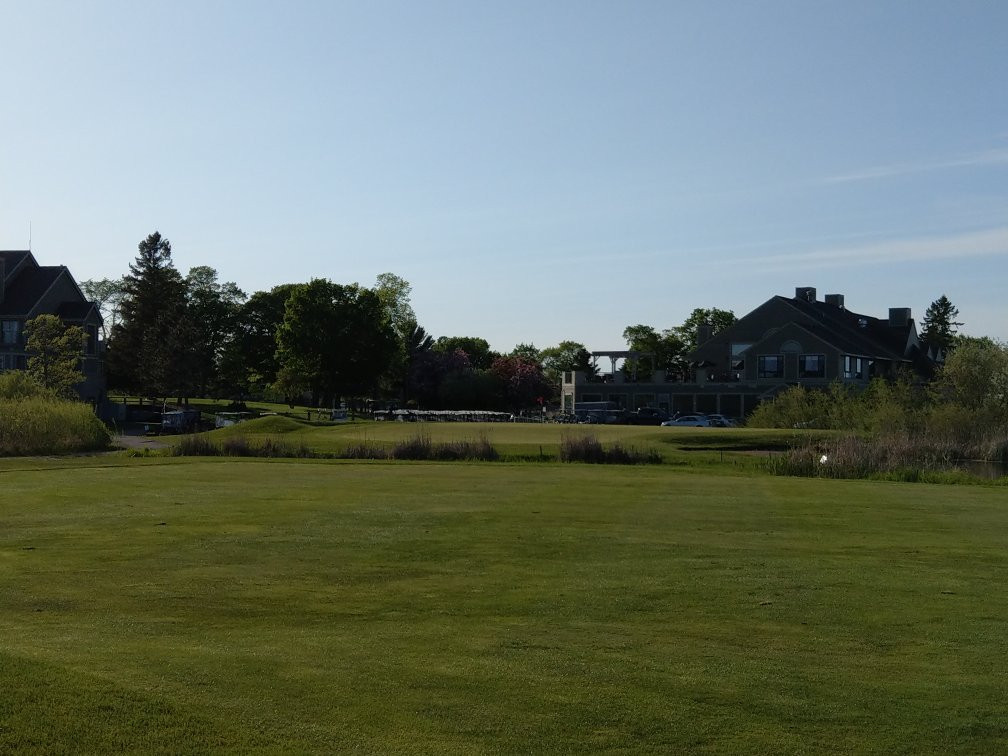 Village At Izatys主图