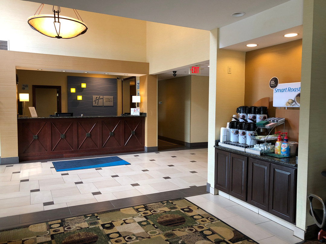 Holiday Inn Express & Suites Pleasant Prairie / Kenosha By IHG主图