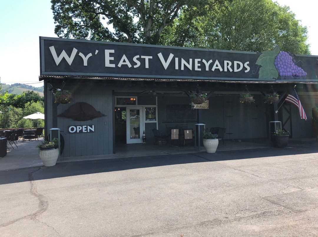 Wy'East Vineyards-胡德里弗必去景点