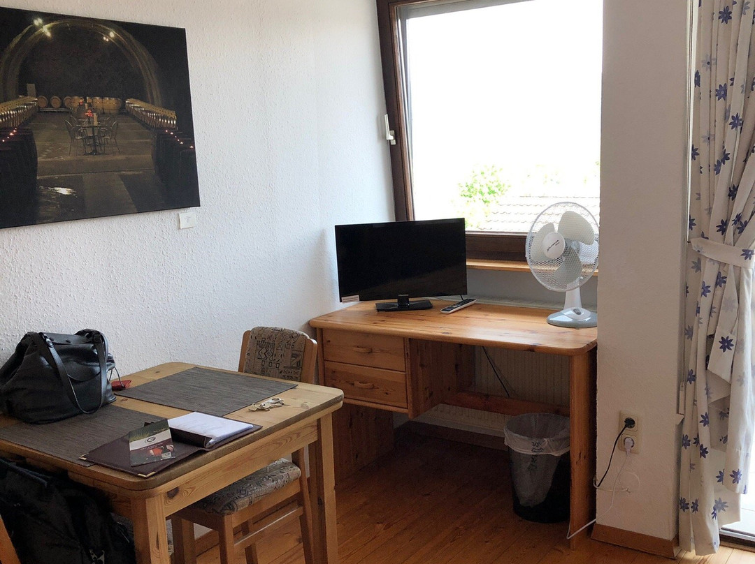 Weingut Gindorf und Gästehaus主图