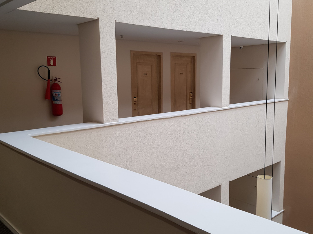 阿拉丁酒店主图