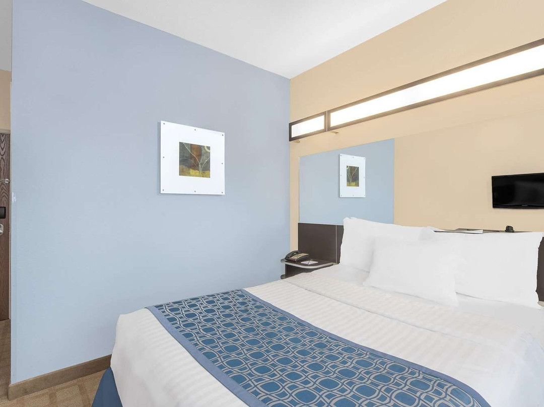 Microtel Inn & Suites by Wyndham Waynesburg主图